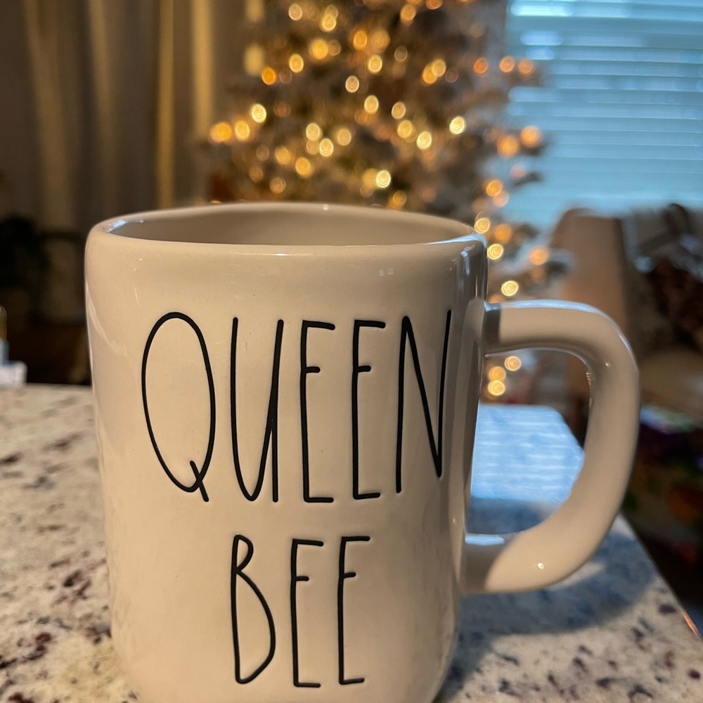 Rae Dunn Queen Bee Mug